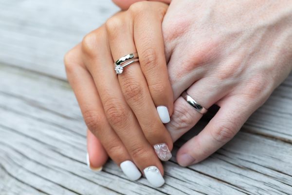 Biżuteria, która podkreśli Twoją aurę - magia niebieskich kamieni